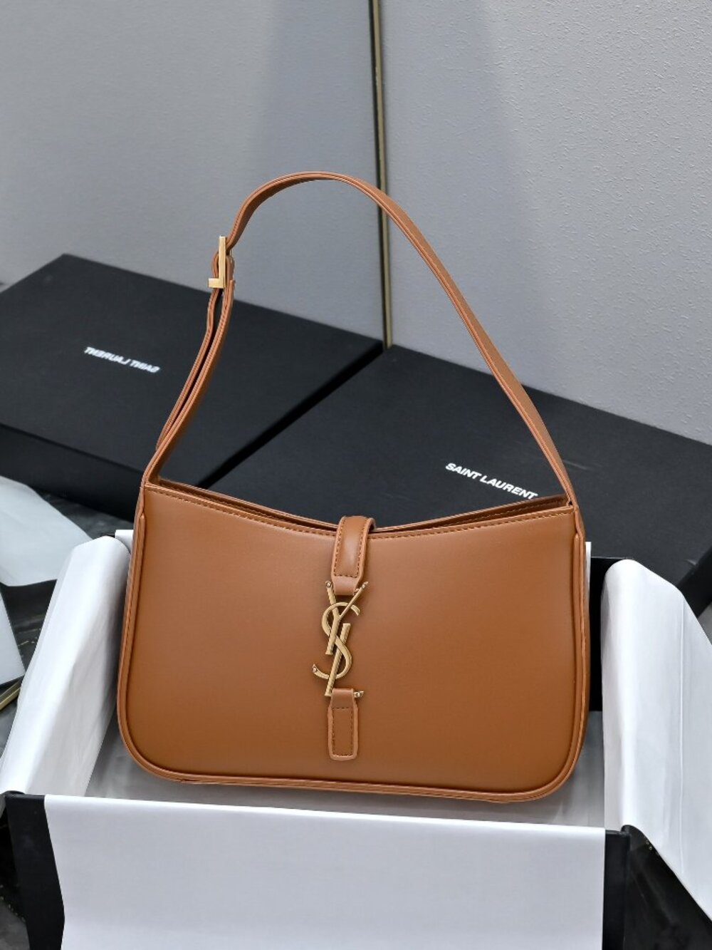 Saint Laurent Minimalist Shoulder Bag
